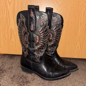 Black Western Cowboy Boots with Embroidered Design